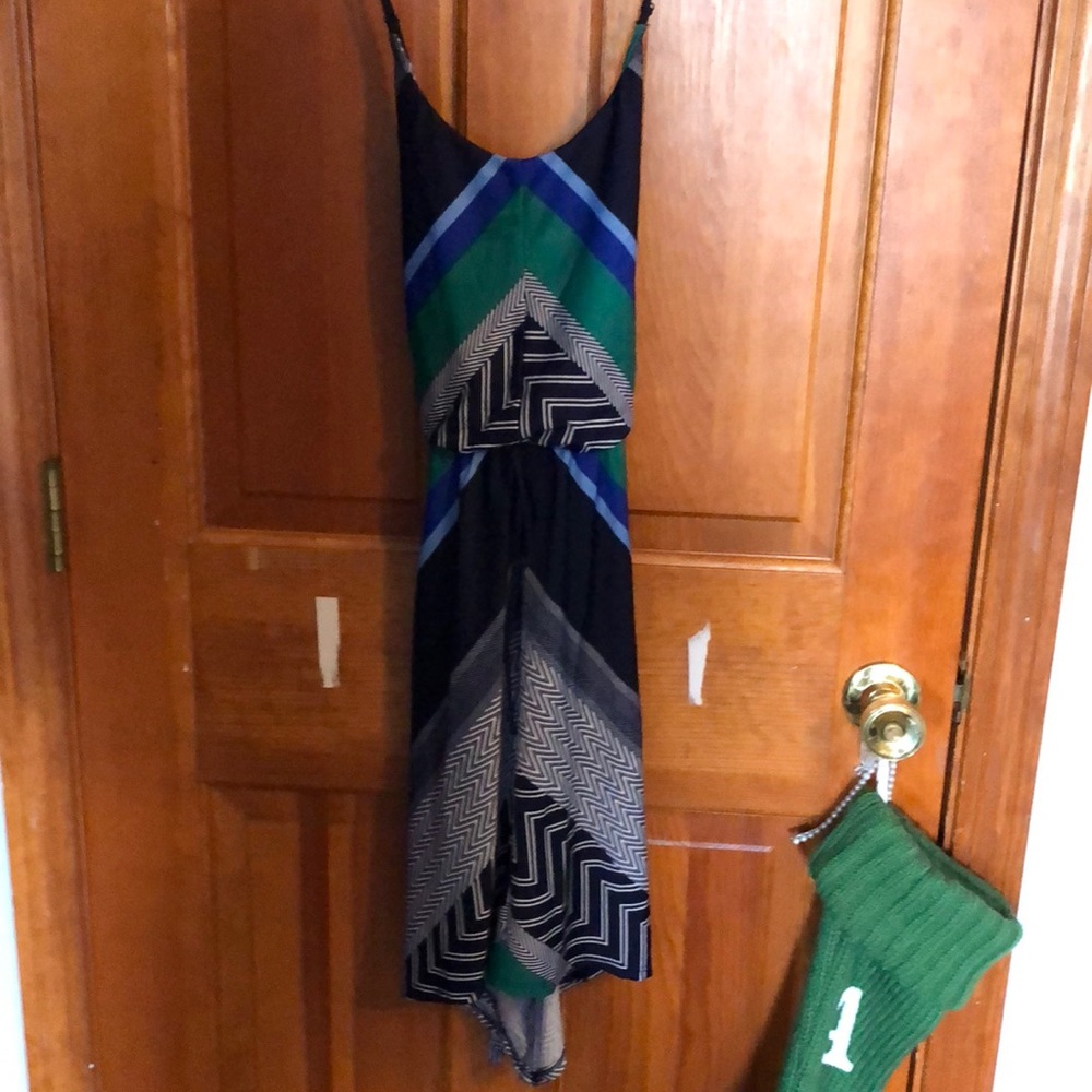 Dress - Picture 3 of 4